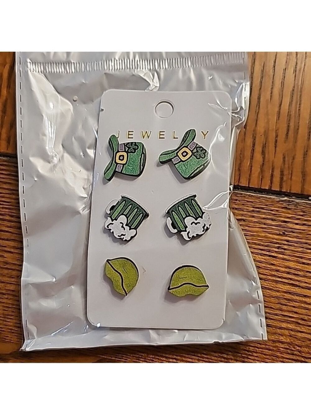 3 pairs of st patricks day stud earrings